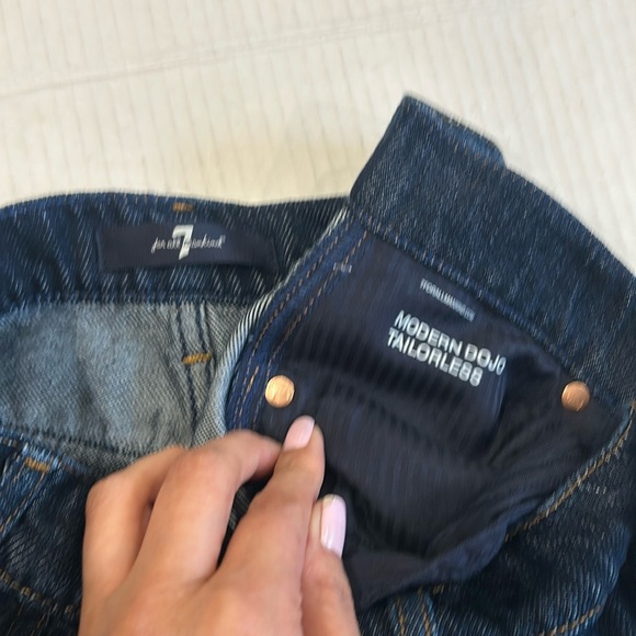 NWOT 7 FOR ALL MANKIND MODERN DOJO
TAILORLESS JEANS IN STORMY Size 28 - Picture 7 of 17